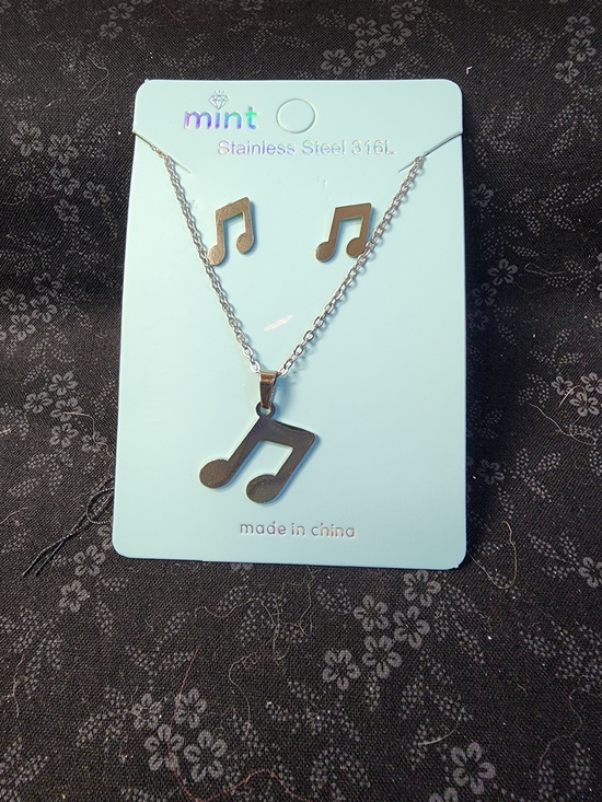 Mint Jewelry - Mint Silver Music Note Necklace & Stud Earring Set